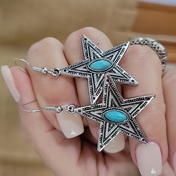 Ariat Jewelry - 🔥LAST PAIR🔥 Star of Texas Drop Earrings